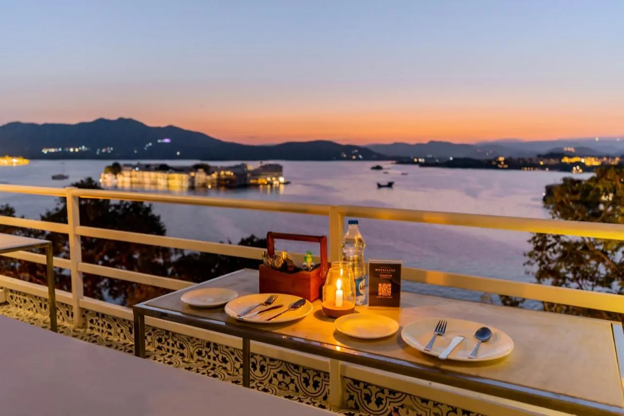 Hotel Moustache Udaipur Luxuria