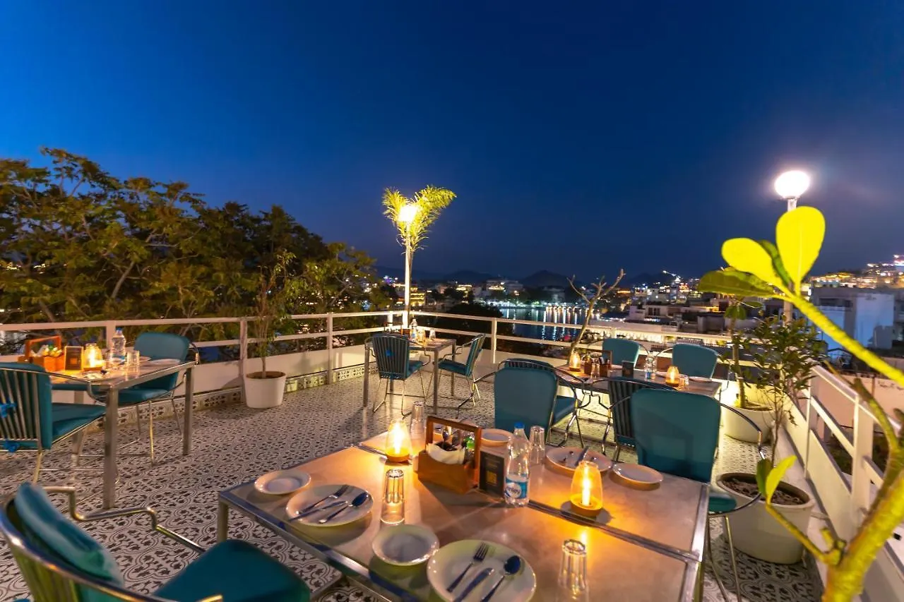 ****  Hotel Moustache Udaipur Luxuria Inde